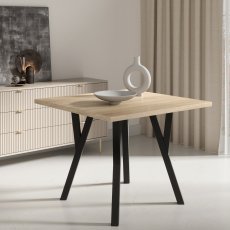 Esstisch Rodos 82 – Eiche Sonoma, schwarze Beine