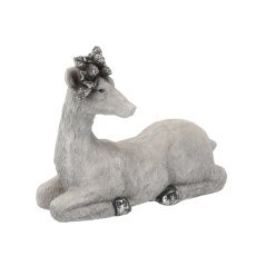 Chomik - Weihnachtsfigur – liegender Hirsch – GOT5197